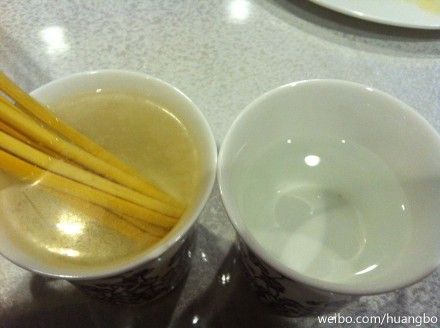 圖片來(lái)自黃渤、河北李虎微博