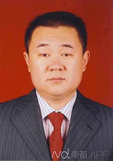 慶安副縣長被曝學(xué)歷造假、妻子吃空餉 紀(jì)委介入
