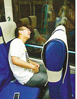 朱江突然發(fā)?。ㄊ忻窆﹫D）