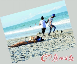 動(dòng)靜皆宜的沙灘。