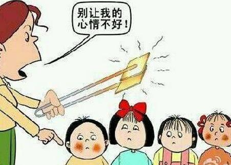 又是精神??？補課孩子遭棒擊 女老師下此毒手原因為何？