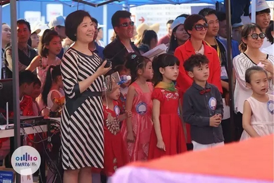 等等，這畫風(fēng)轉(zhuǎn)變太快我不明白了，看見啥了突然這么高興？