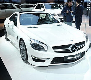 奔馳SL63 AMG上海車(chē)展上市 預(yù)售239.8萬(wàn)元
