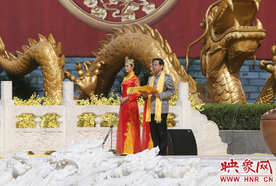 省委副書記、省政協(xié)主席葉冬松致歡迎詞。映象網(wǎng)記者 邵恰 攝