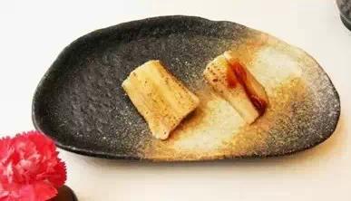 就一點兒紫菜跟生魚片 日料沒吃什么為啥還那么貴？