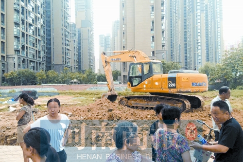 昨天，由于附近居民抗議，紅旗變電站項目再次停工