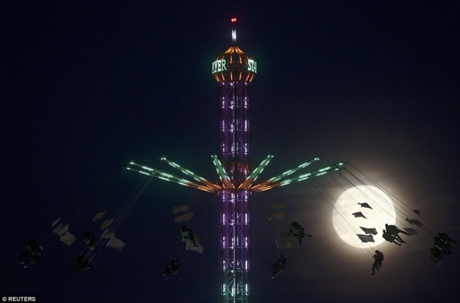 68年來最大！今晚夜空上演超級月亮