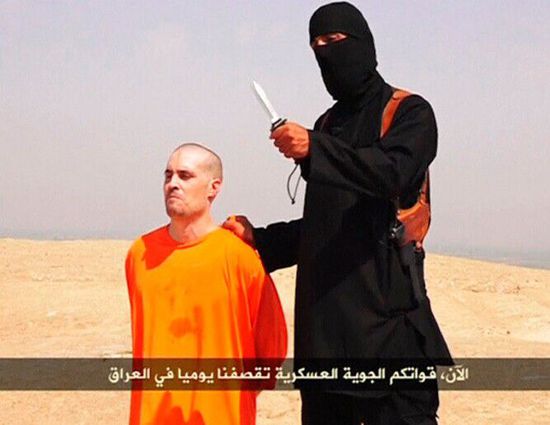 伊拉克極端組織ISIS公布題為 “ISIS給美國的信”視頻，視頻中2012年在敘利亞失蹤的美國記者福