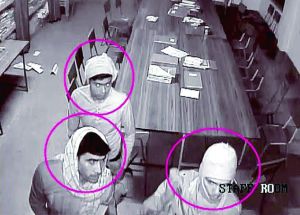 印度警方15日說，當(dāng)局已確認(rèn)涉嫌輪奸七旬修女的部分嫌疑人身份，正懸賞10萬盧比（約1500美元）通緝