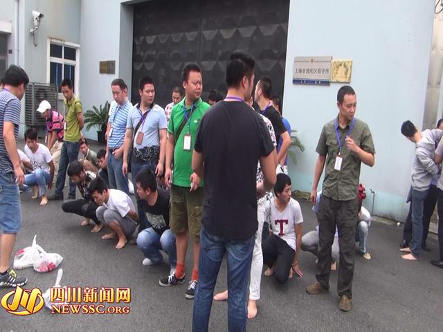 公安局管抓捕詐騙公司現(xiàn)場(chǎng)（警方視頻截圖）。