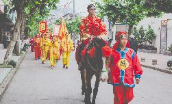 我的意中人騎著大馬，八抬大轎來(lái)娶我