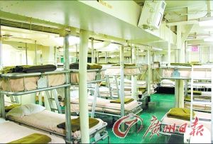 航母上的水兵宿舍。（資料圖片）