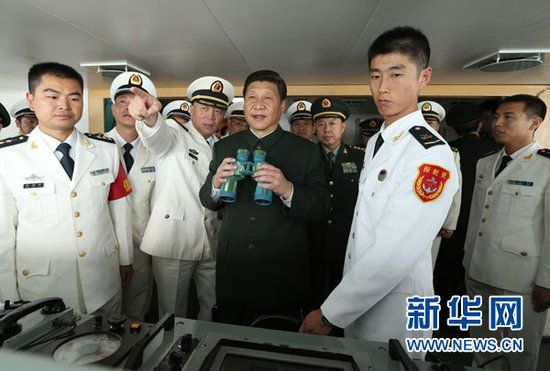 習近平：堅持富國強軍相統(tǒng)一 建設強大軍隊