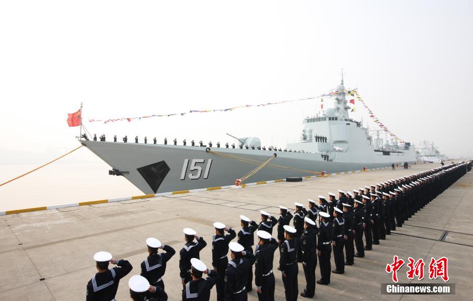 “中華神盾”鄭州艦 “中華神盾”鄭州艦